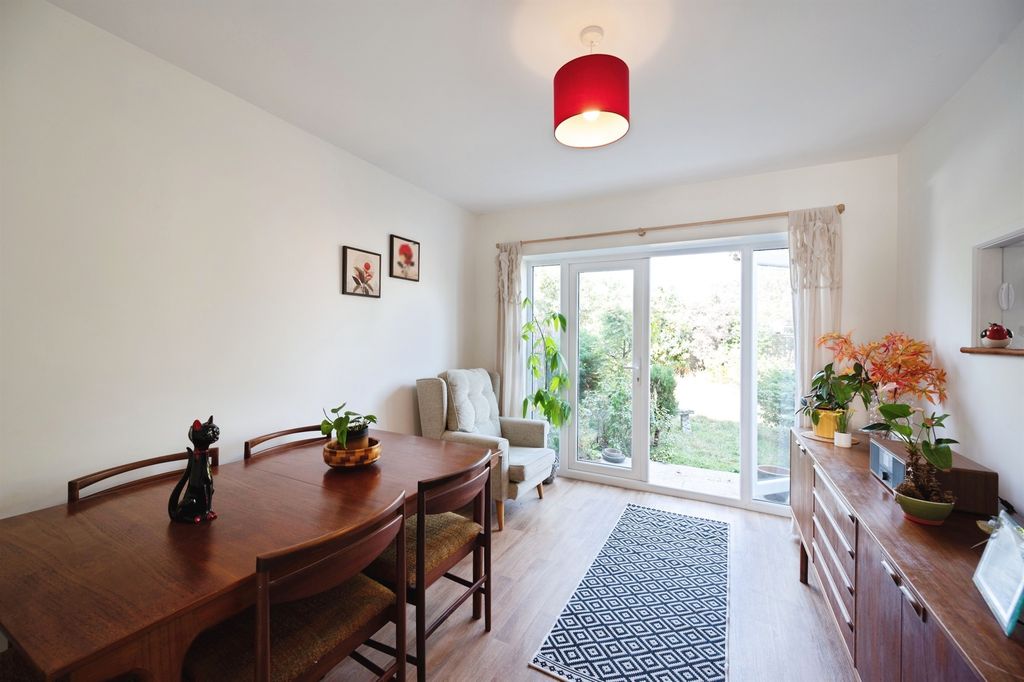 Property photo 3 of 21