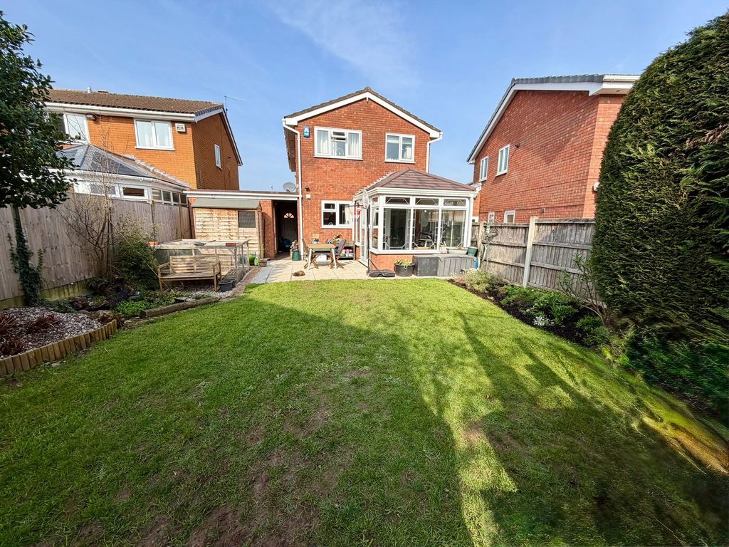 Property photo 2 of 21