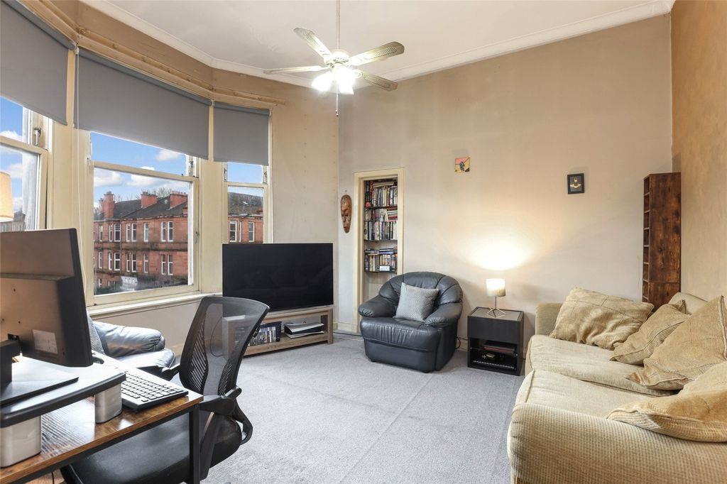 Property photo 2 of 21 Picture No. 10