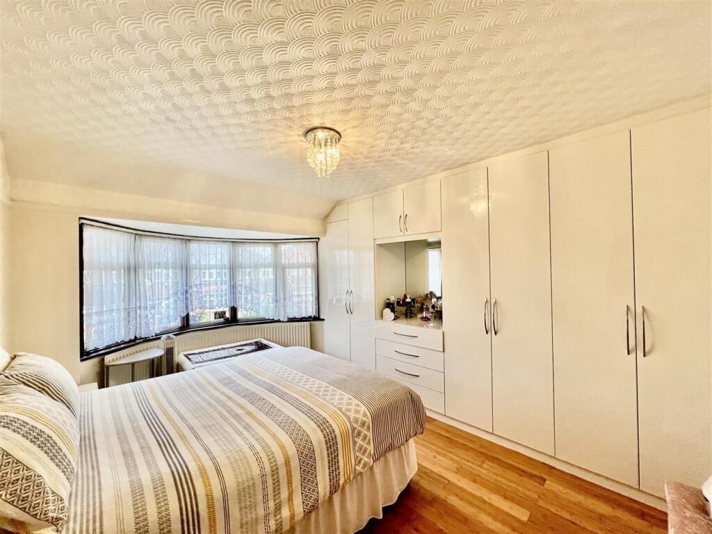 Property photo 3 of 10 Gallery