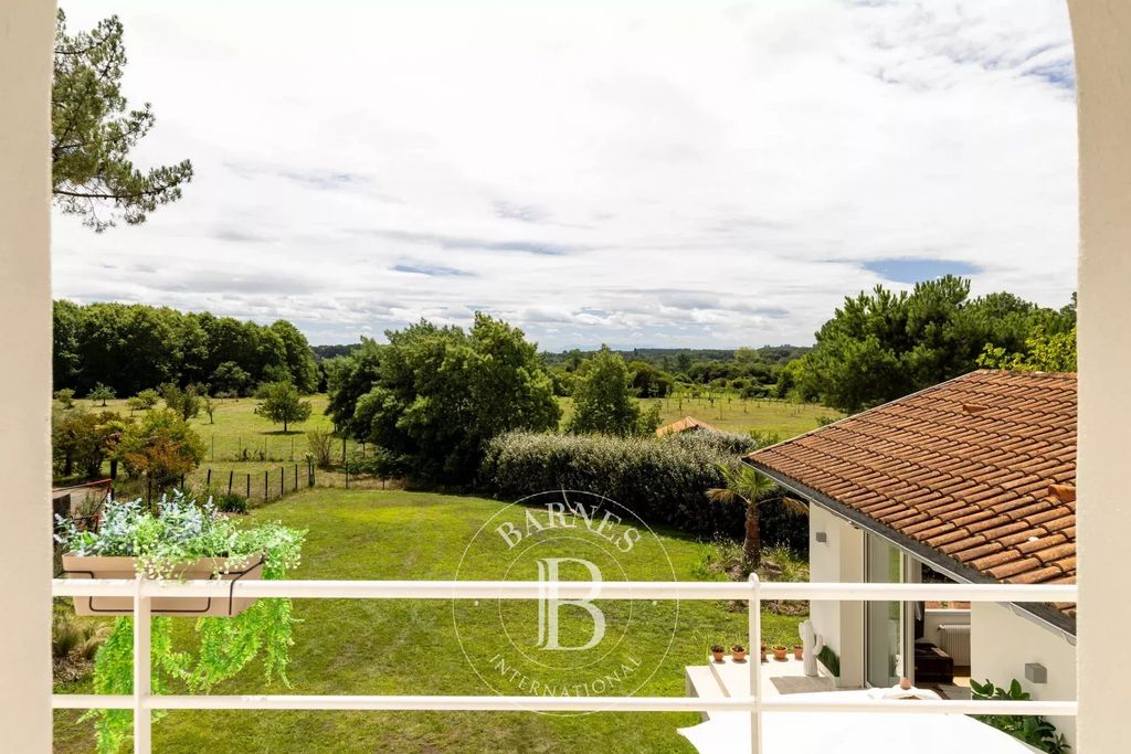 Property photo 3 of 28