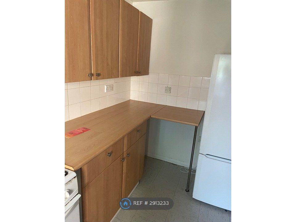 Property photo 2 of 4