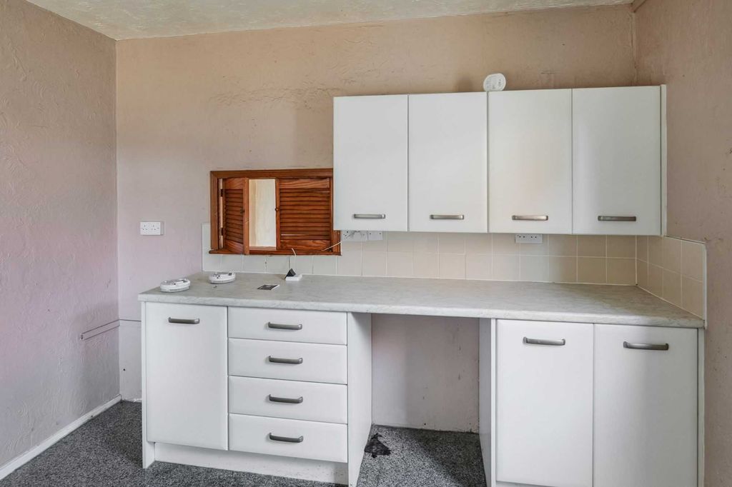 Property photo 2 of 19 31 Pound Gate, Alton, Hampshire, Gu34 2Hn