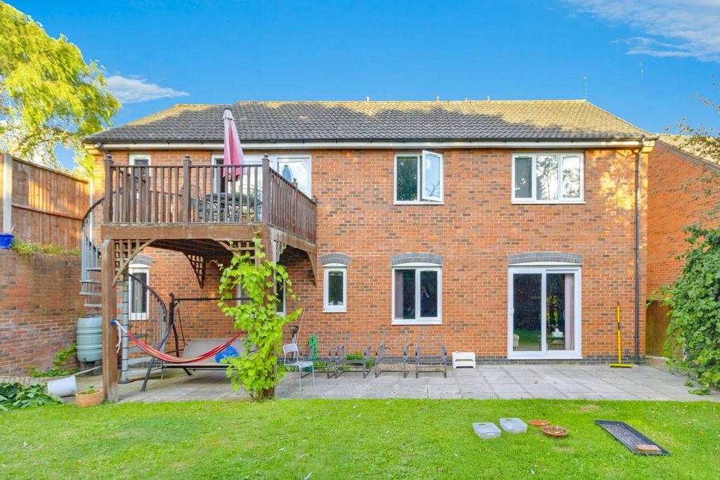 Property photo 1 of 25