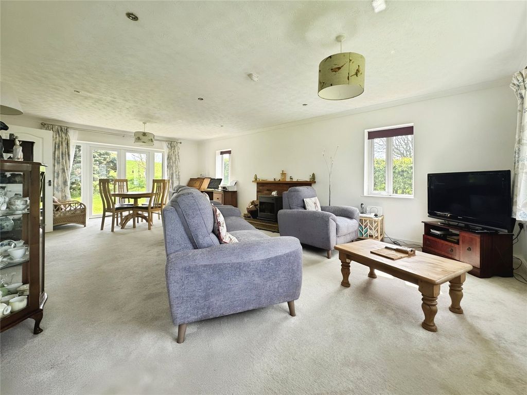 Property photo 2 of 18 Living/Dining Room
