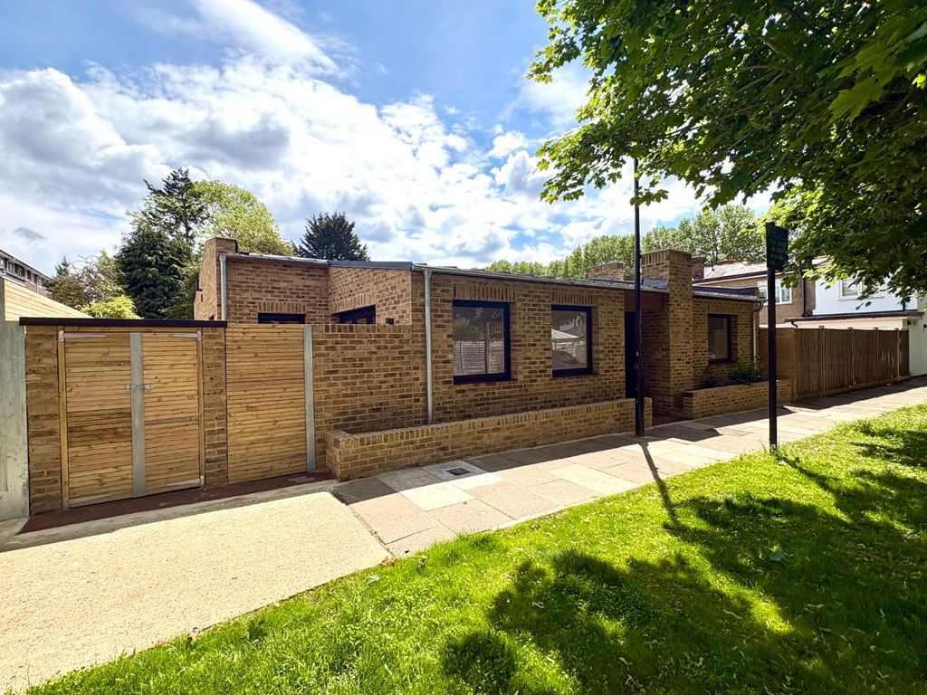 Property photo 1 of 18 Exterior.Jpeg