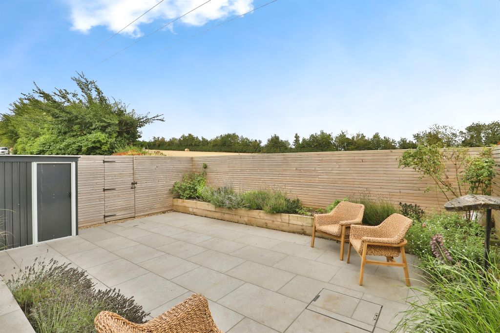 Property photo 3 of 19