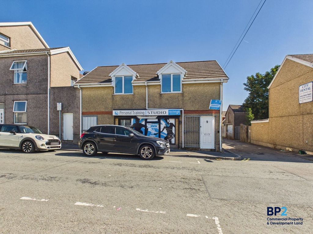 Property photo 1 of 7