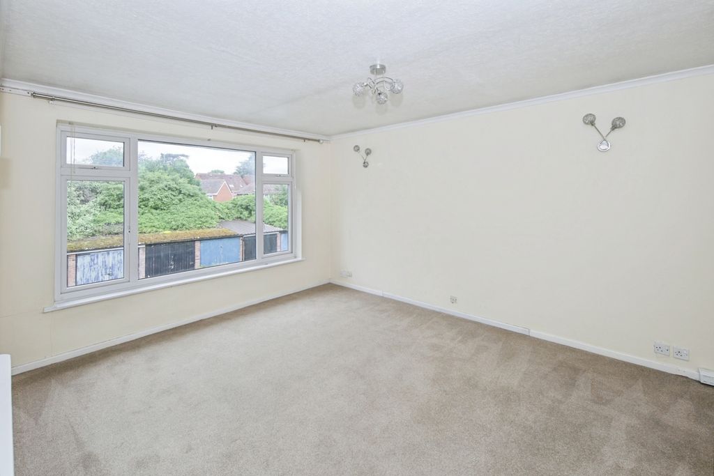 Property photo 3 of 17 Pbox-Img.Jpg