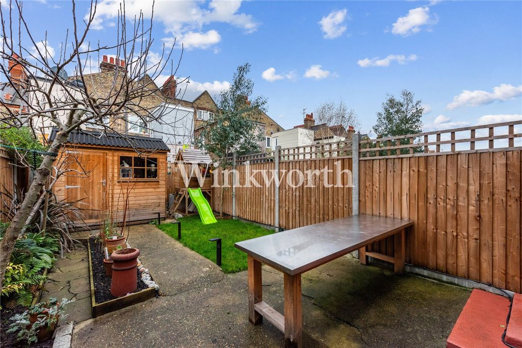 Property photo 3 of 25 Picture No. 20