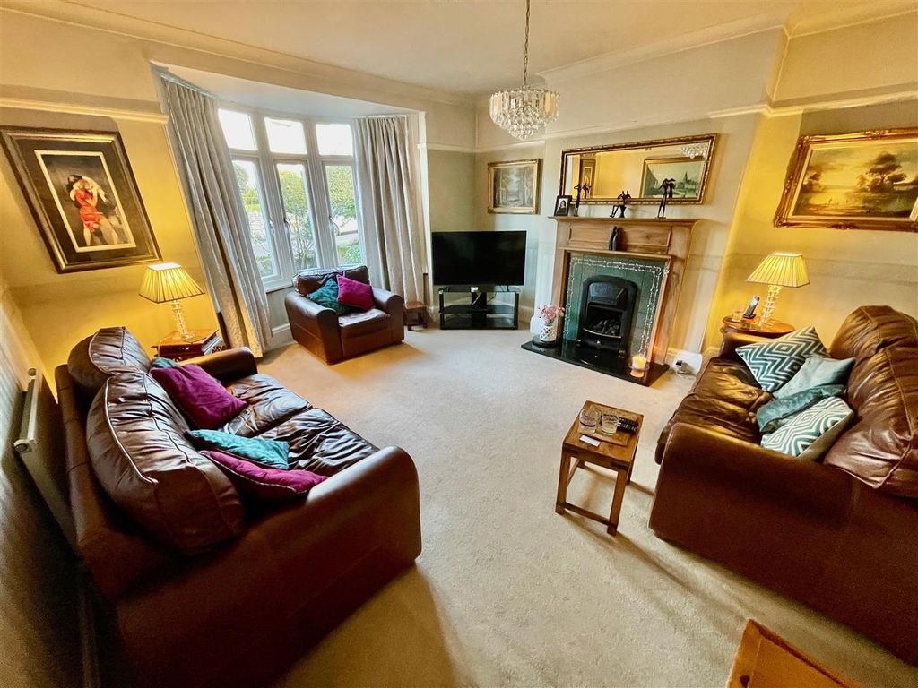 Property photo 2 of 19 Fullsizerender (16).Jpeg