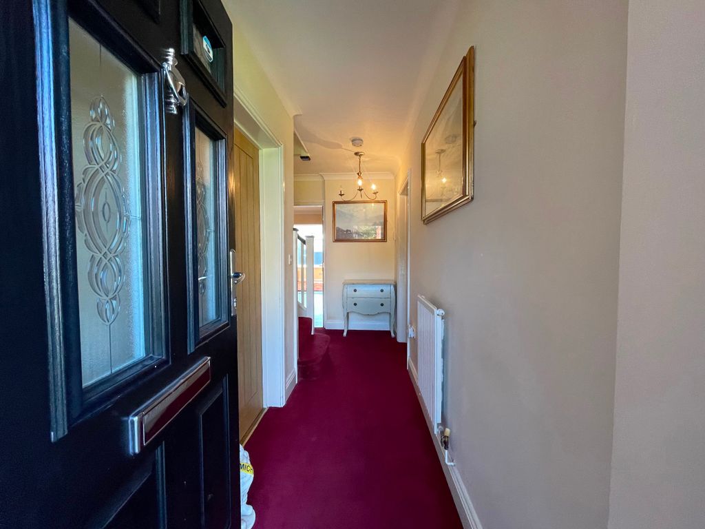 Property photo 2 of 26