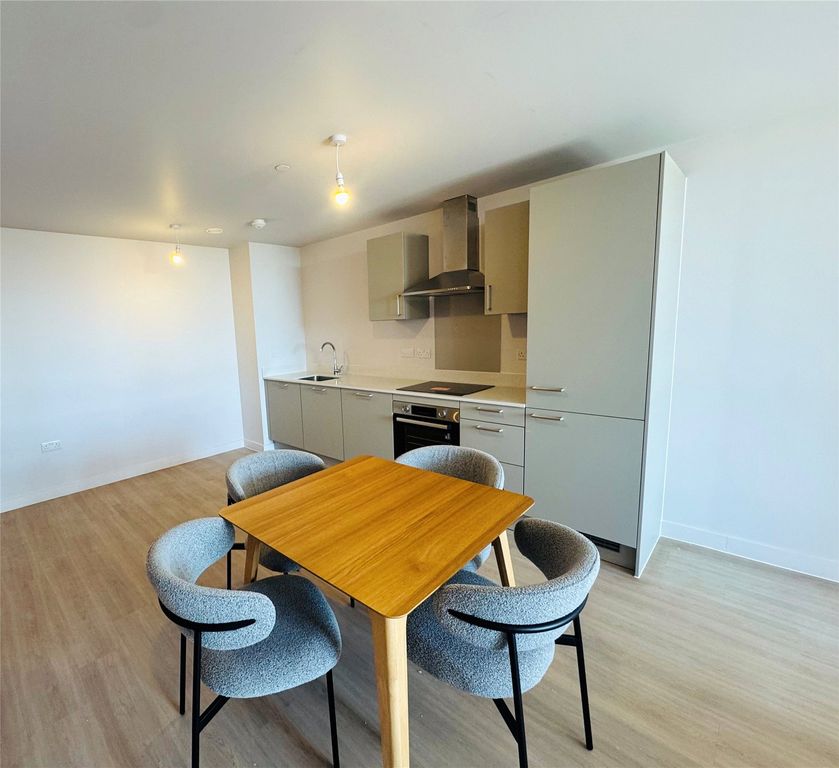 Property photo 3 of 9 Picture No. 04