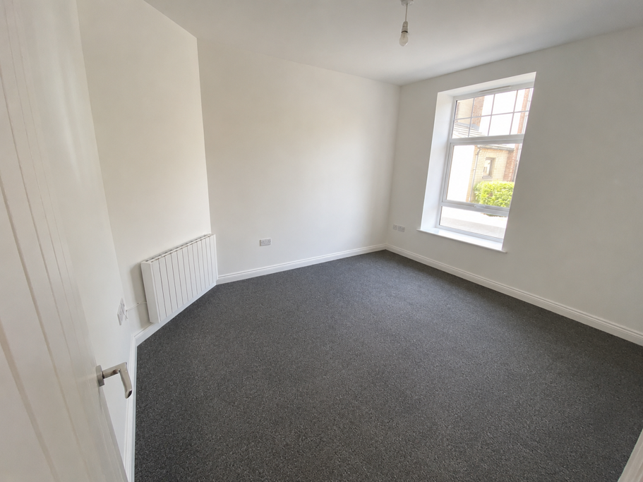 Property photo 2 of 5 Png