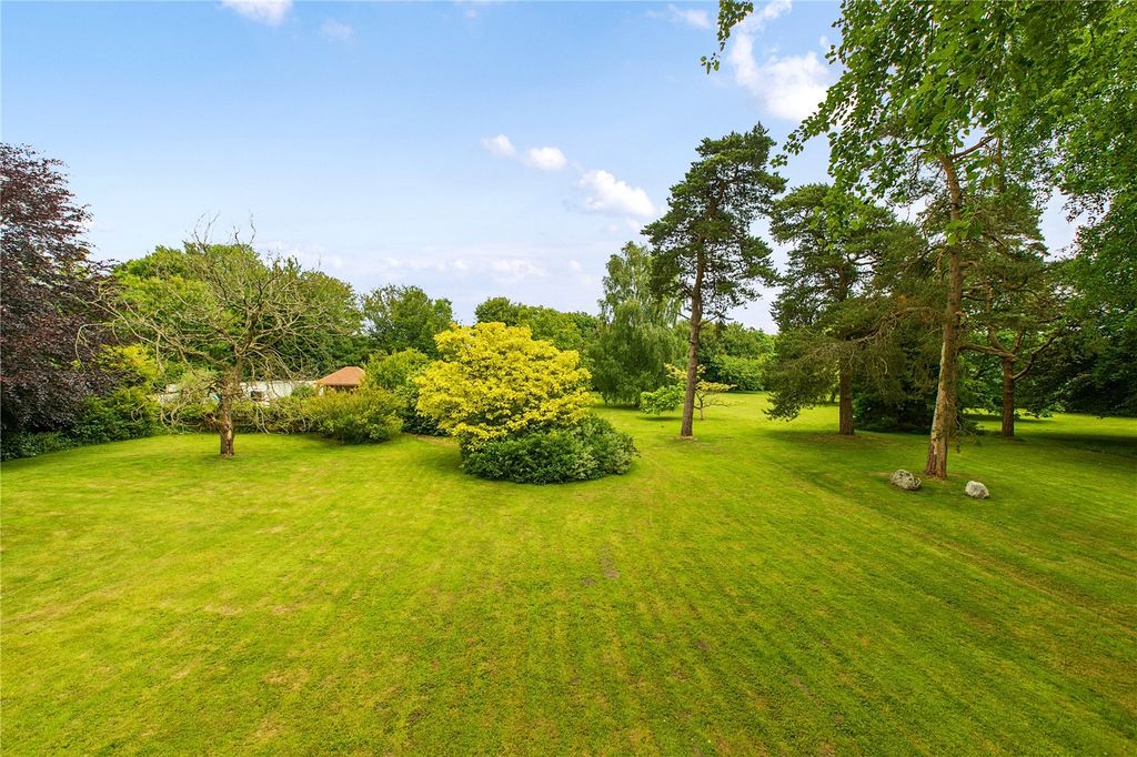 Property photo 2 of 14 Picture No. 43