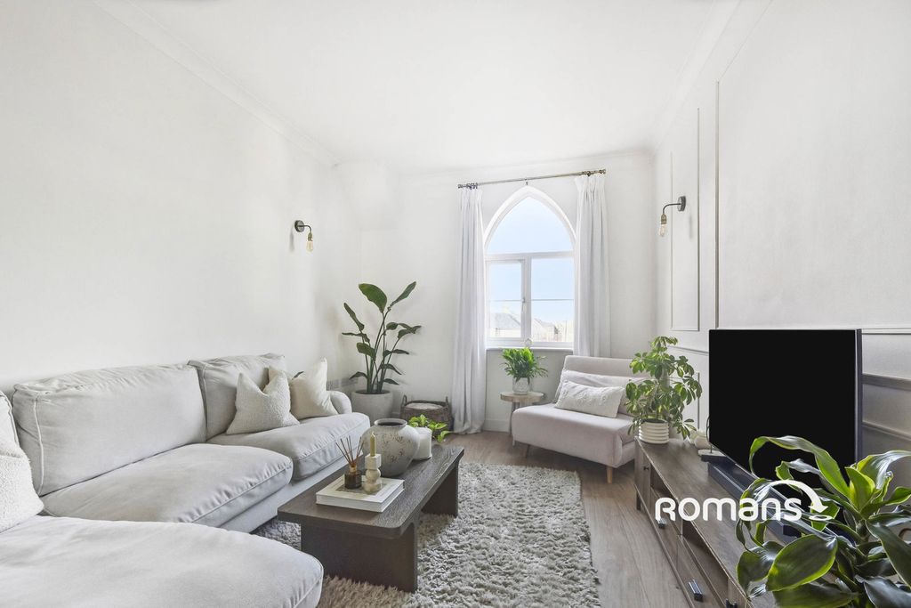 Property photo 3 of 10 Living Room