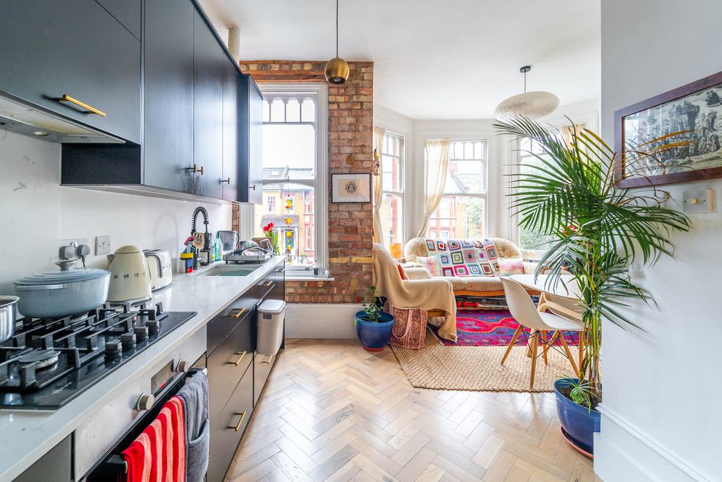 Property photo 1 of 9 Ndb02882