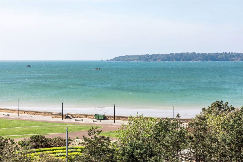 2 bed flat for saleCentury Buildings, Esplanade, St Helier JE2 photo 5