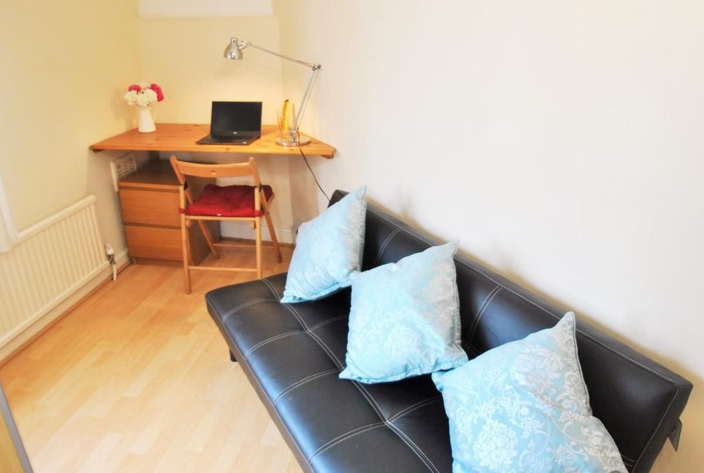 Property photo 3 of 15 Bright Workspace With Stylish Sofa And Desk...