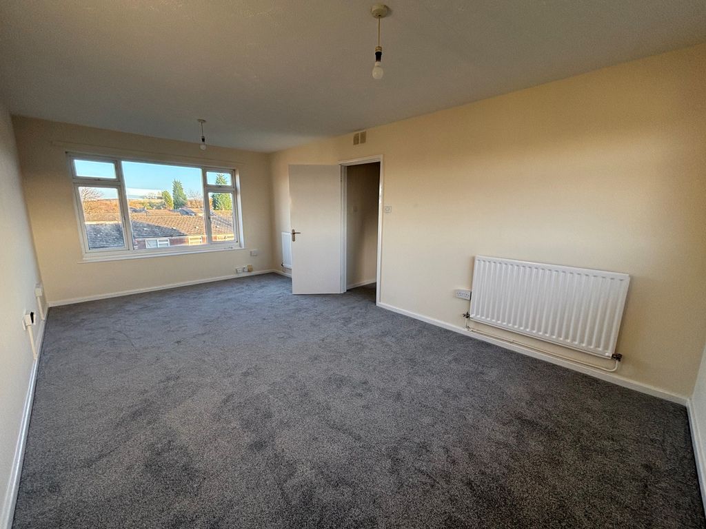 Property photo 2 of 5 Image