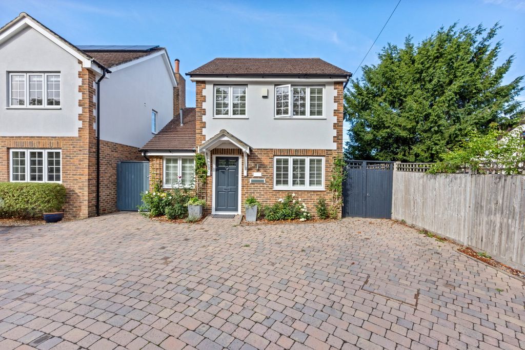 Property photo 1 of 24