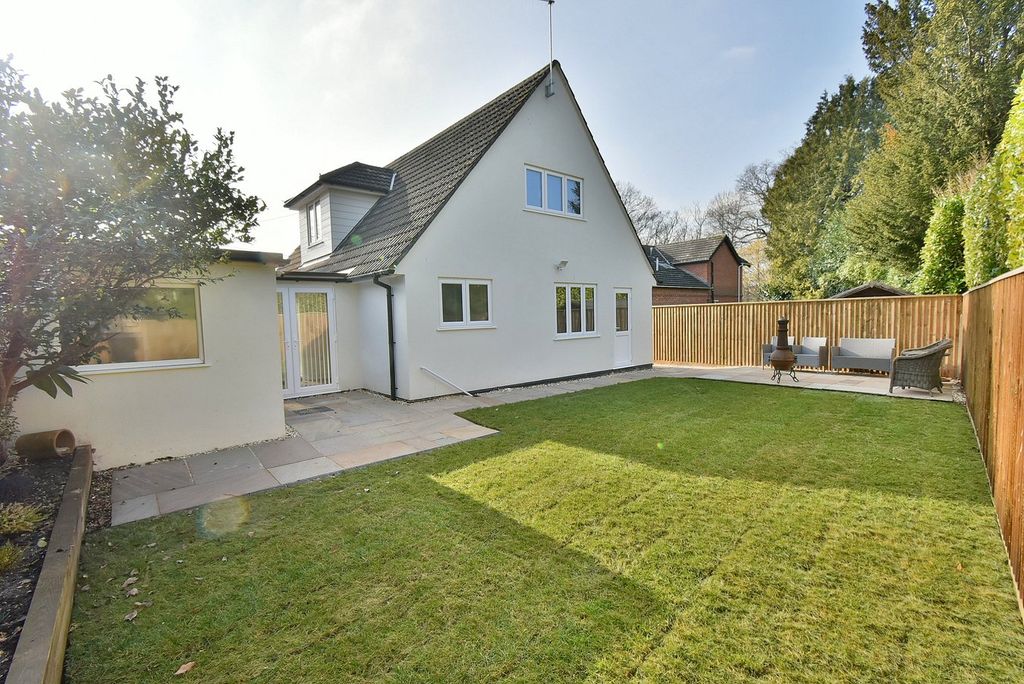 Property photo 2 of 19