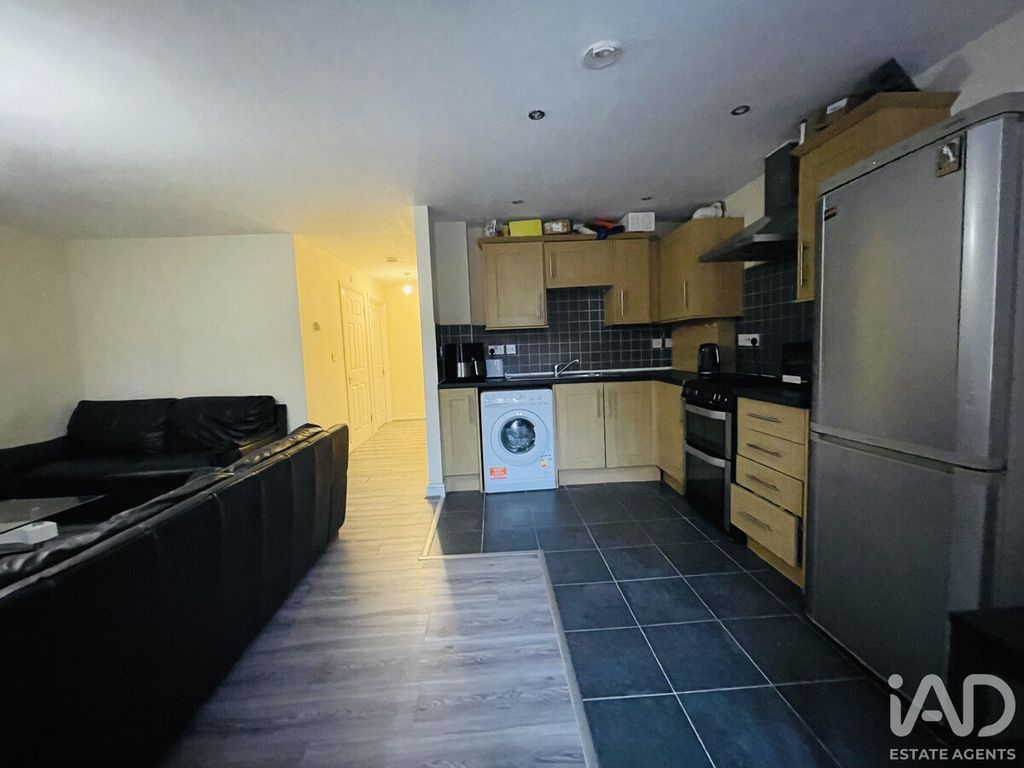 Property photo 2 of 16