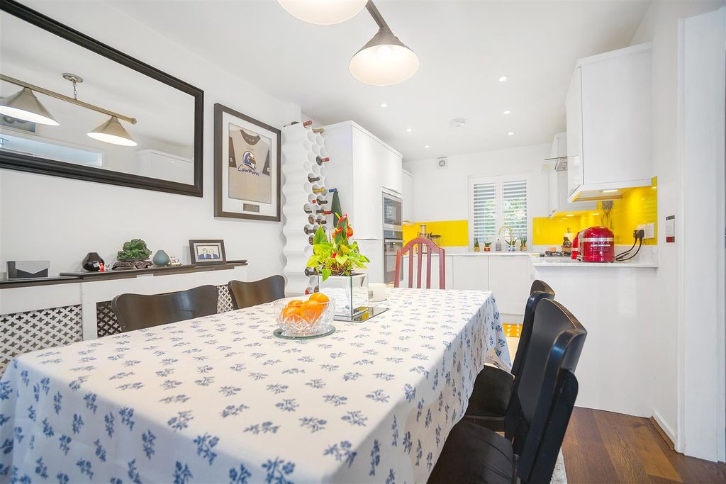 Property photo 3 of 15 Selby Road-12.Jpg