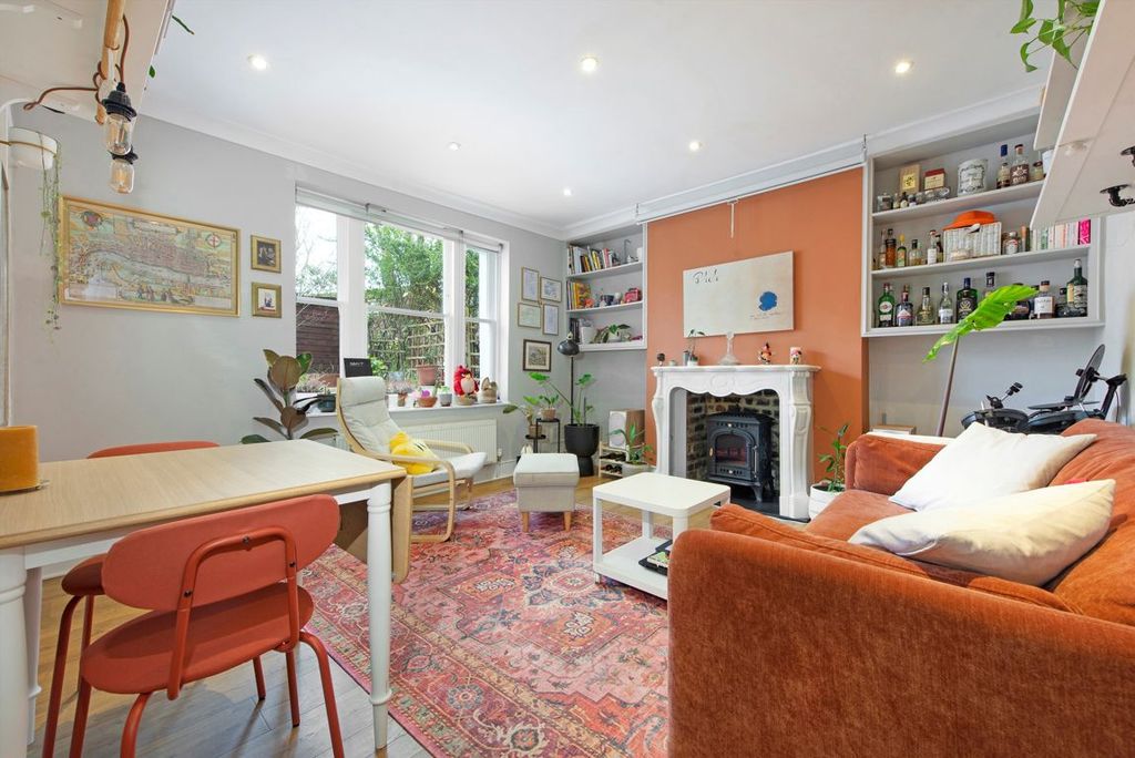 Property photo 2 of 6