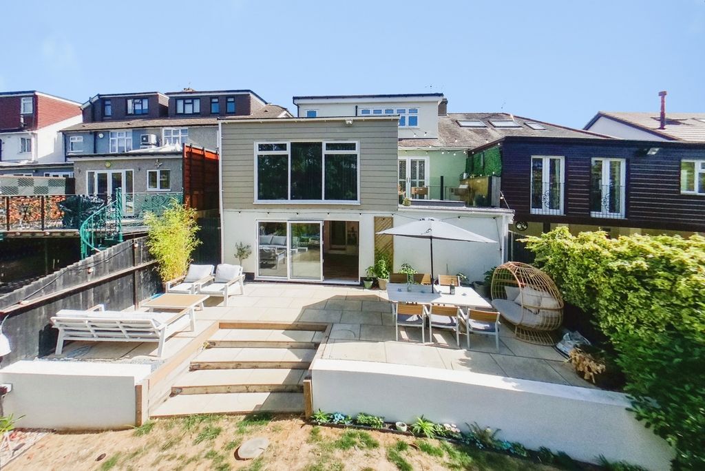 Property photo 1 of 45 Pbox-Img.Jpg