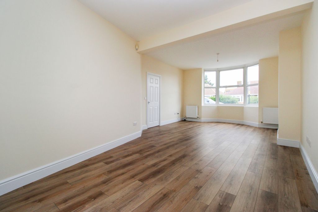 Property photo 2 of 15 Img_3547-90812553
