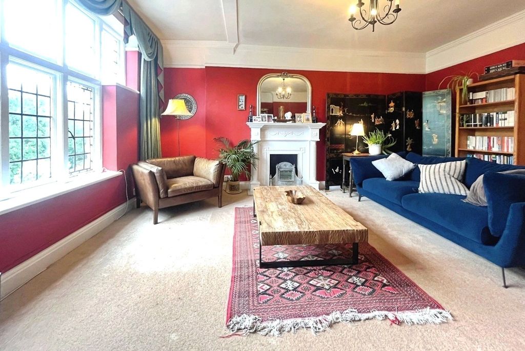 Property photo 2 of 12 Pbox-Img.Jpg