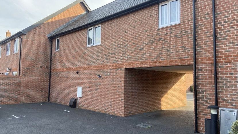 Property photo 2 of 12