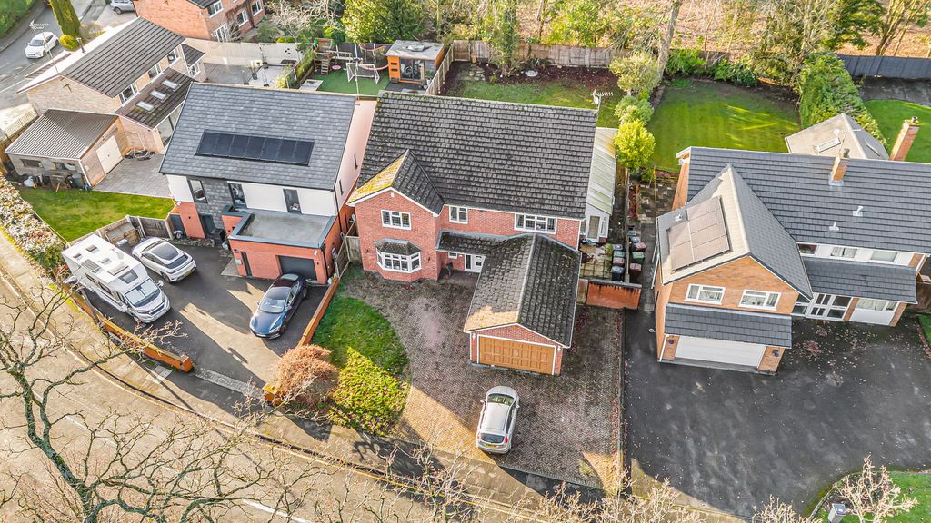 Property photo 1 of 36