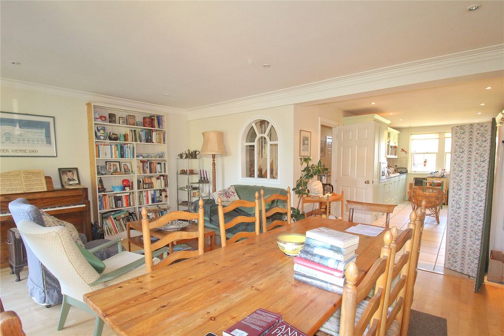 Property photo 3 of 30 Picture No. 26