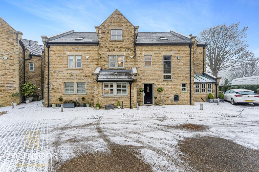 Property photo 2 of 55 4755832