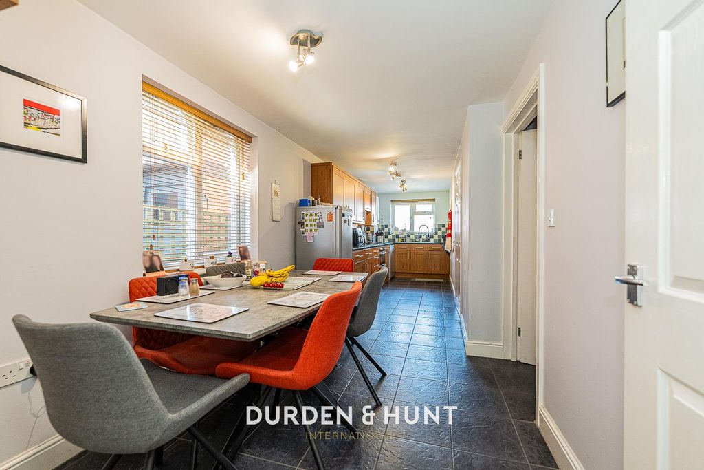 Property photo 2 of 33 Mount-27.Jpg