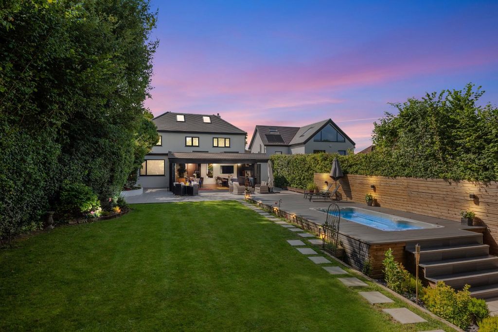 Property photo 2 of 39 Downs Way, (22)-Twilight.Jpg
