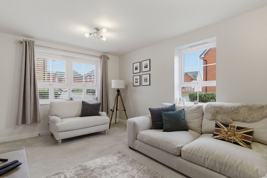 Property photo 3 of 22