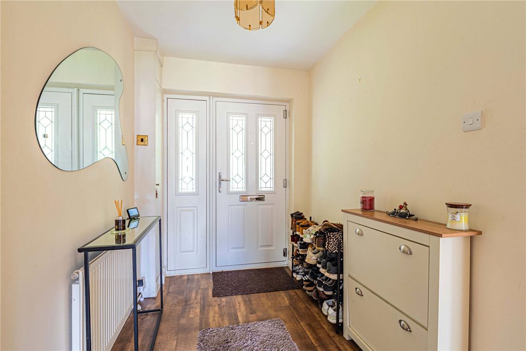 Property photo 2 of 17 Picture No. 26