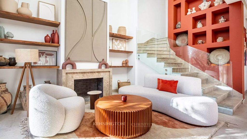 Property photo 1 of 40