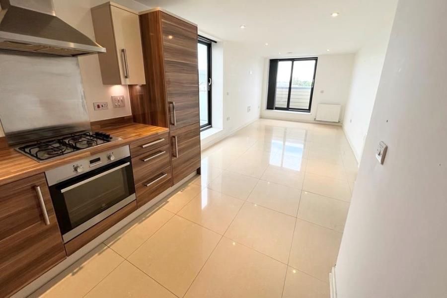 Property photo 3 of 8