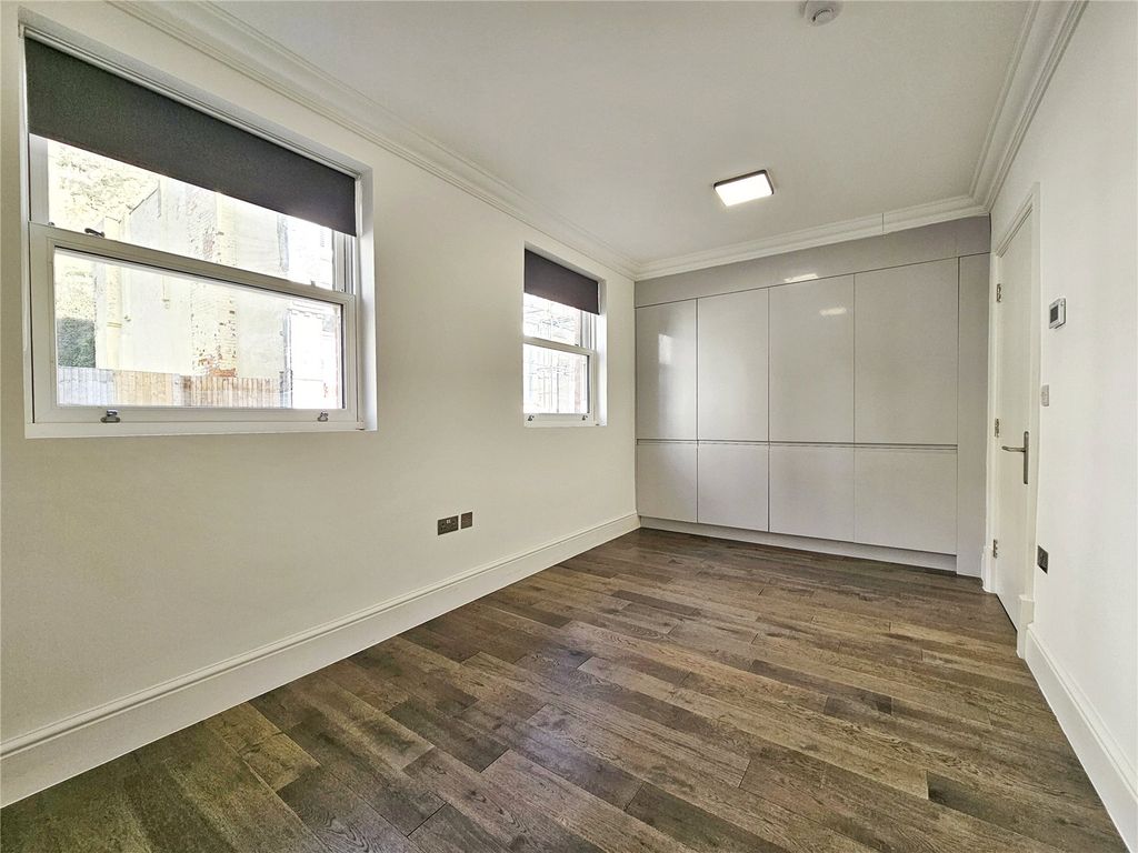 Property photo 3 of 17 Picture No. 14