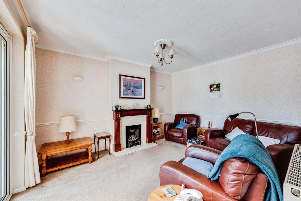 Property photo 3 of 17