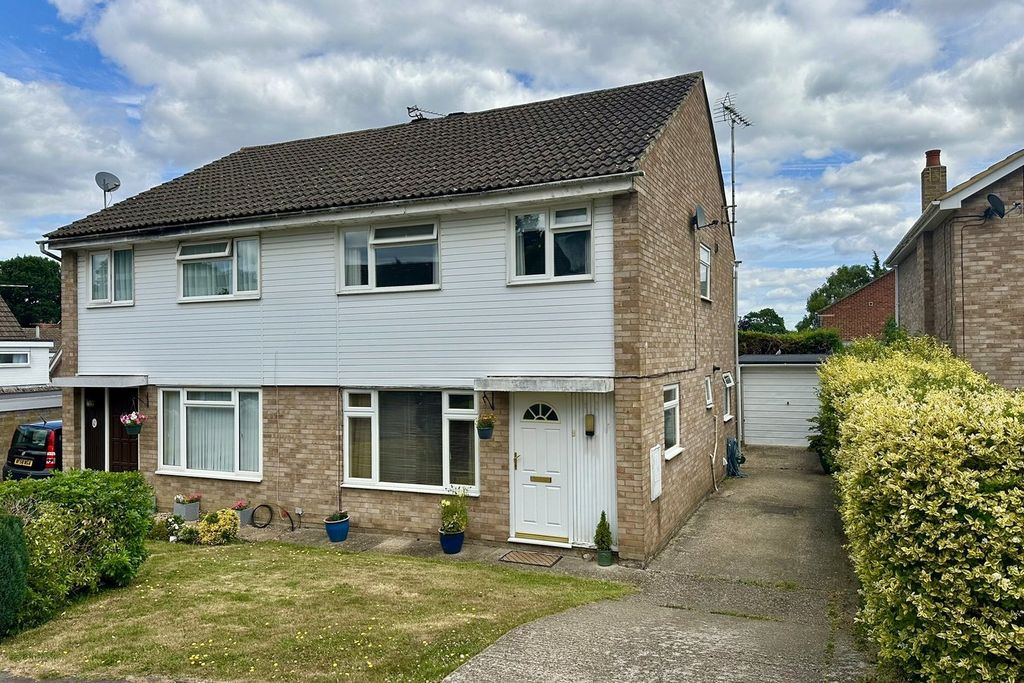Property photo 1 of 16