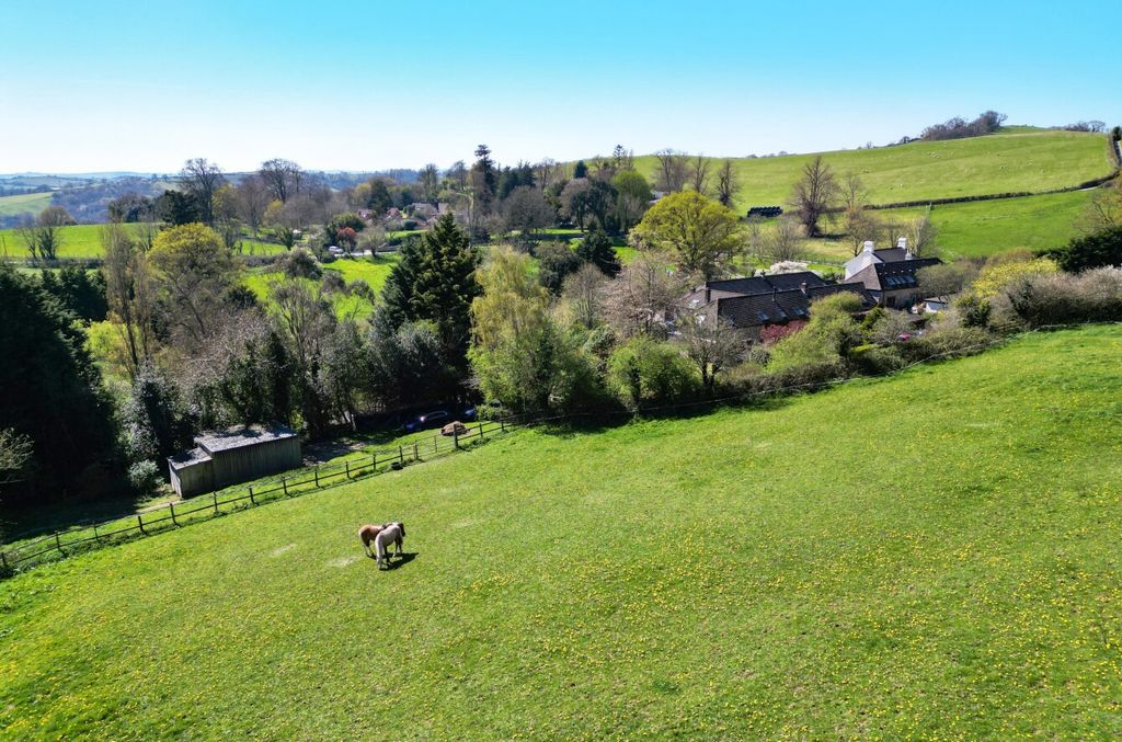 Property photo 2 of 21 2 - Paddock