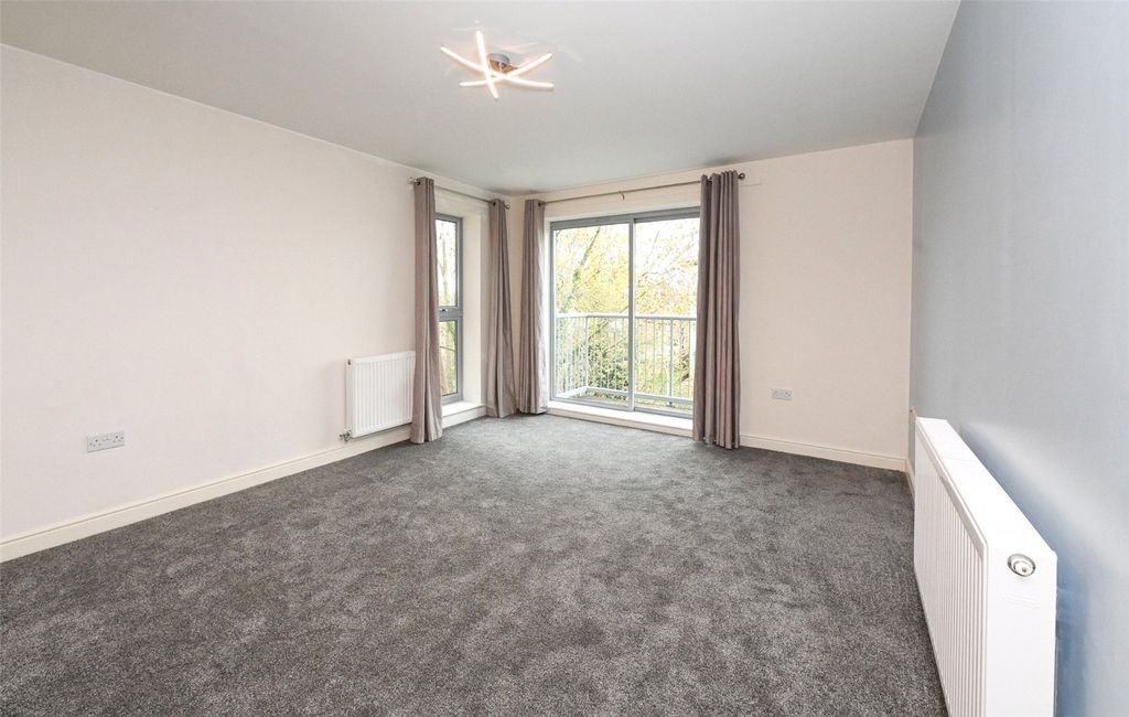 Property photo 3 of 9 Picture No. 31
