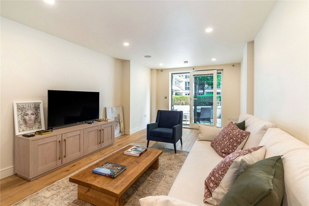 Property photo 1 of 14 Reception Room