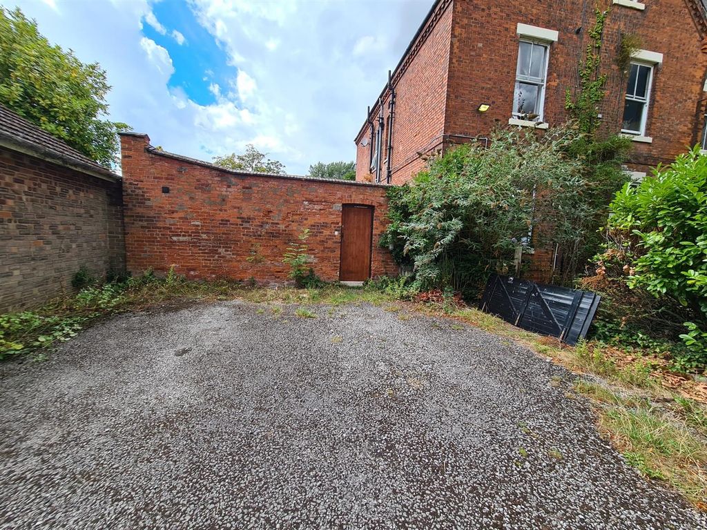 Property photo 2 of 5 20220805_141957_Resized.Jpg