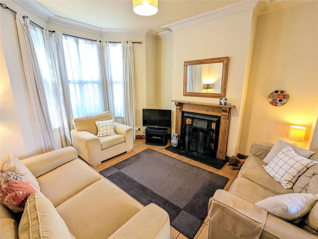 Property photo 2 of 16 Picture No. 04